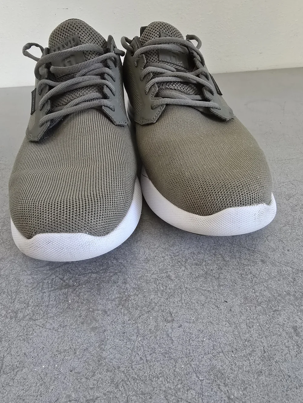 Travis Mathew Men's Lightweight Casual Shoes Sz 12